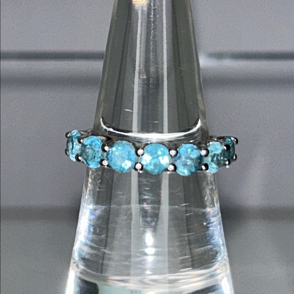 Nwot Genuine Blue Topaz Gemstone Sterling Silver Designer Ring - Modern Boho